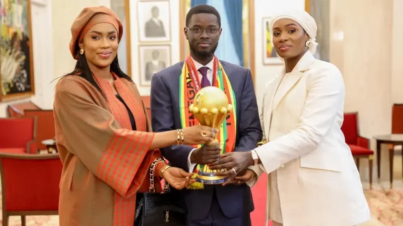 Abagore ba Perezida wa Senegal bagaragaje ibyishimo bikomeye nyuma kwegukana Igikombe cya Afurika